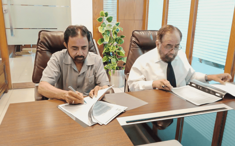 MOU-Signing-Ceremony-for-Bin-Razia-Campus-01